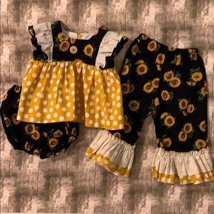 Sunflowers and polka dots 3-piece set